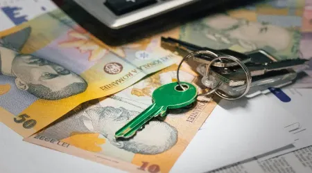 Connecting the Dots: How ETF Outflows, Tokenization, and Regulation Tell One Story